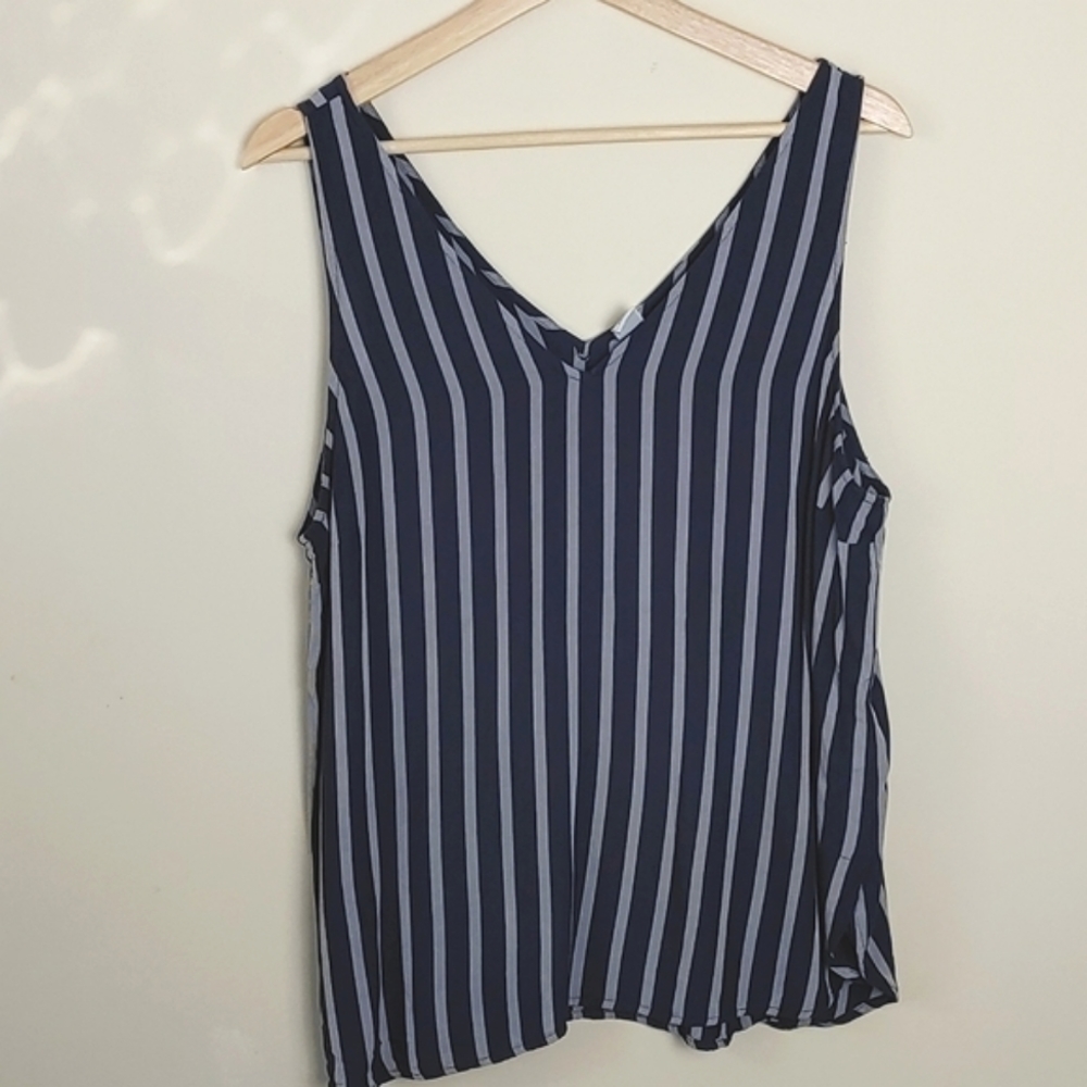 Old Navy Vertical Striped Tank Top sleeveless summer shirt Blue White